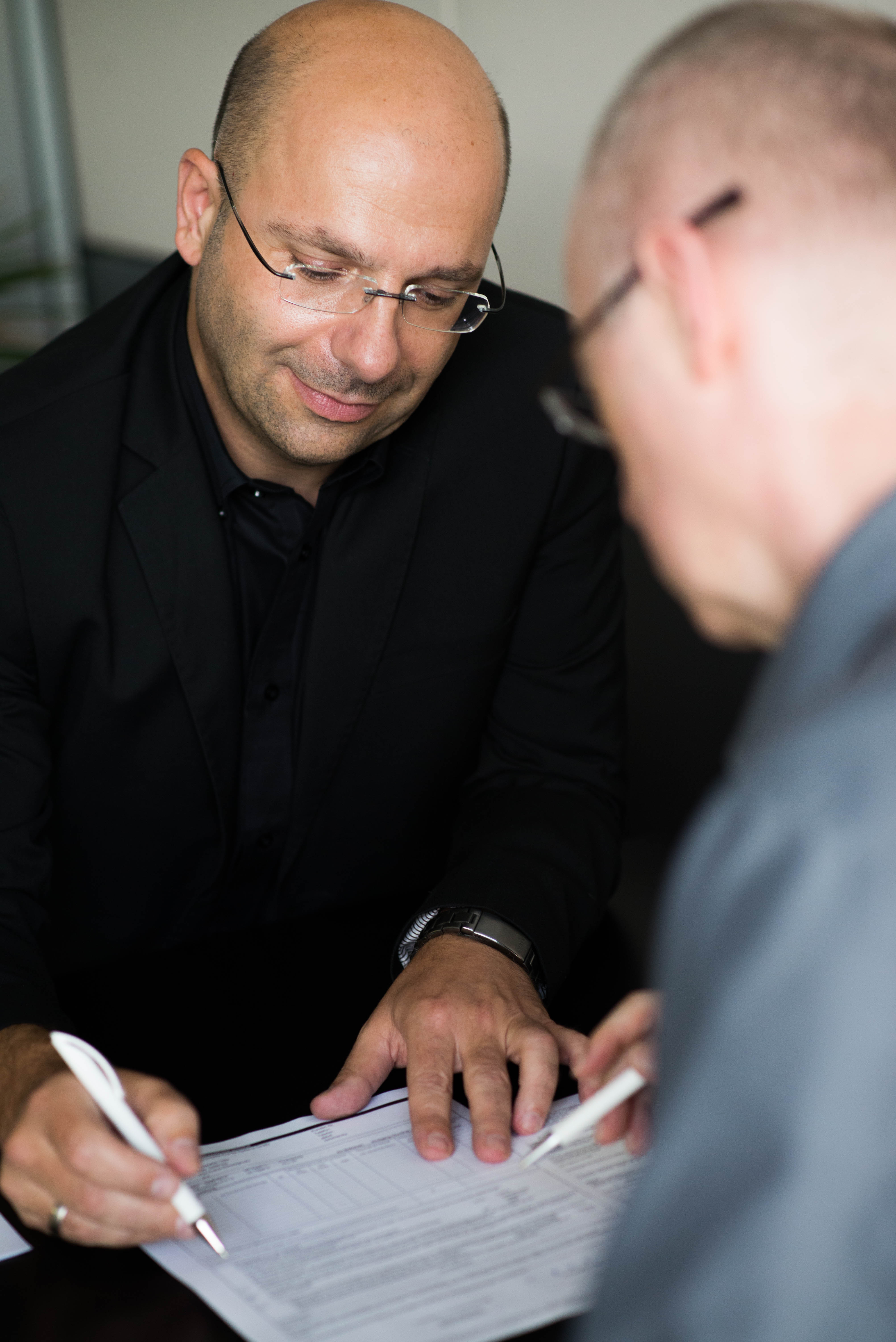 Wolfgang Stundner unterschreibt Vertrag